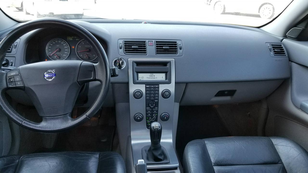 669352.11801755