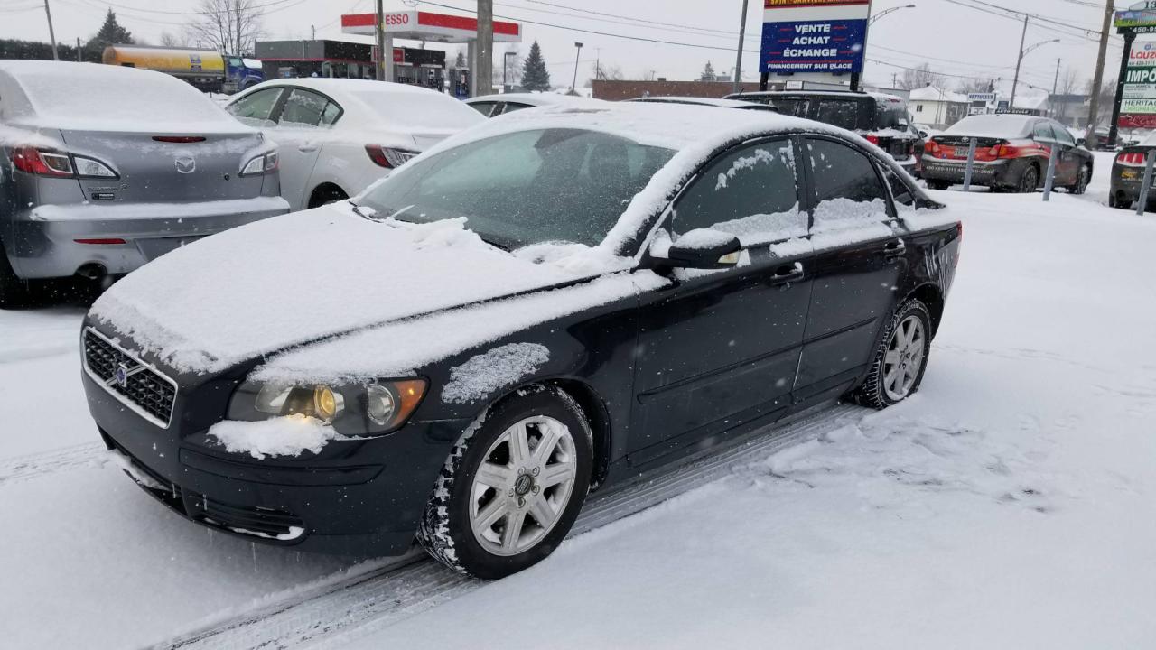 Used 2006 Volvo S40 Berline 4 portes 2,4 L, boîte automatiqu for sale in Mirabel, QC