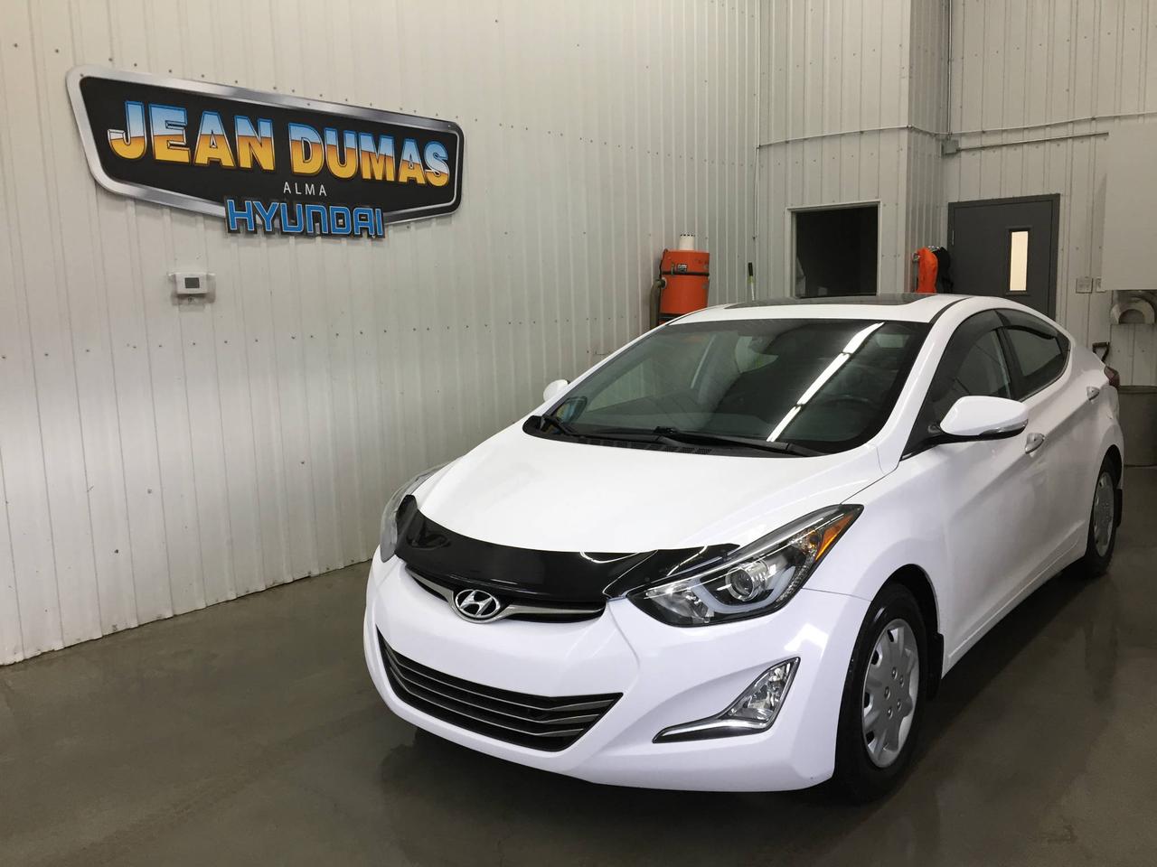 Used 2015 Hyundai Elantra Berline 4 portes, bo&icirc;te automatique, Lim for sale in Alma, QC