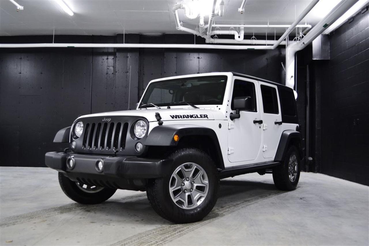 Used 2016 Jeep Wrangler Sport Unltd Black for sale in Laval, QC