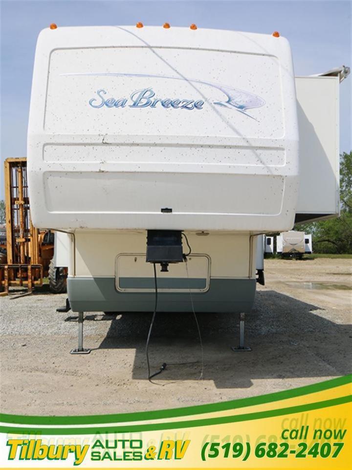 Used 2000 National RV SEABREEZE FIFTH-WHEEL **AS IS** for sale in Tilbury, ON
