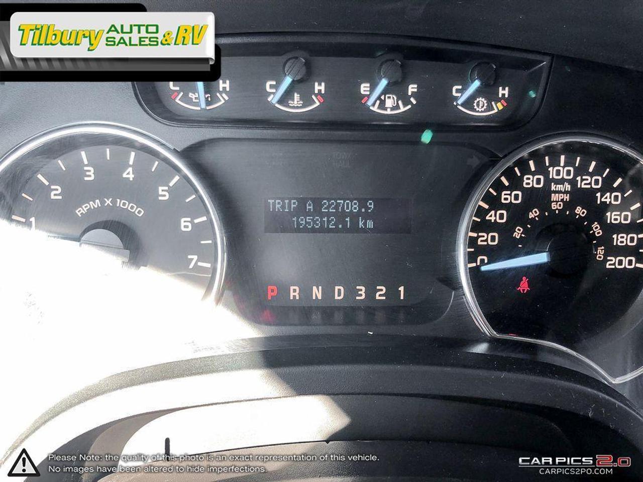 669554.11810811