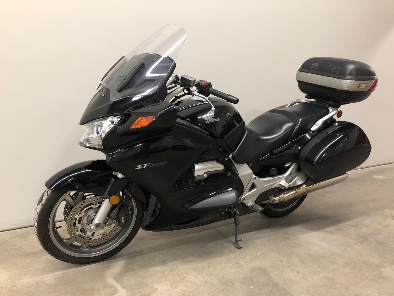 <p>One Owner - Great combination of Sport and Touring!&nbsp;</p>