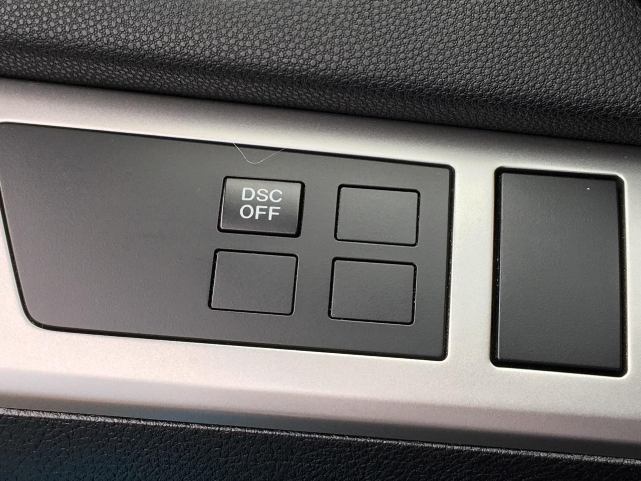 670100