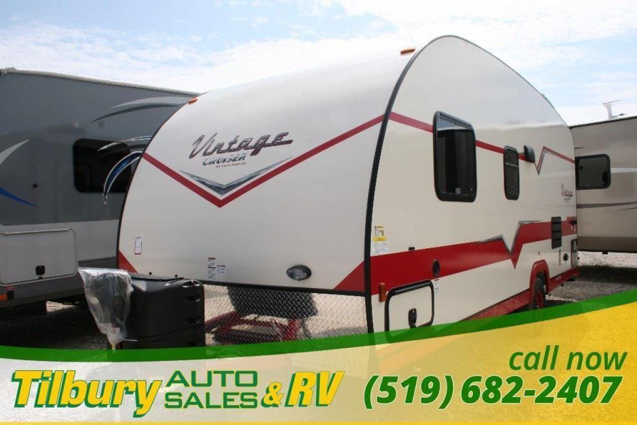 New 2017 Gulf Stream Vintage Cruiser 19RBS TRAVEL-TRAILER for sale in Tilbury, ON