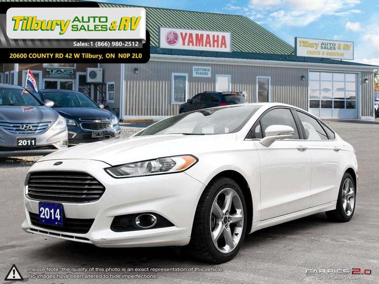 Used 2014 Ford Fusion SE. BLUETOOTH. CLEAN. for sale in Tilbury, ON