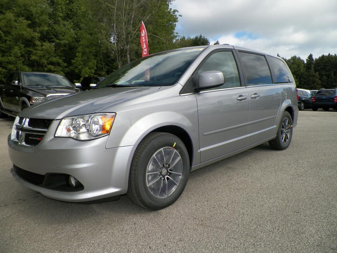 Used 2017 Dodge Grand Caravan SXT PREMIUM PLUS for sale in Mississauga, ON
