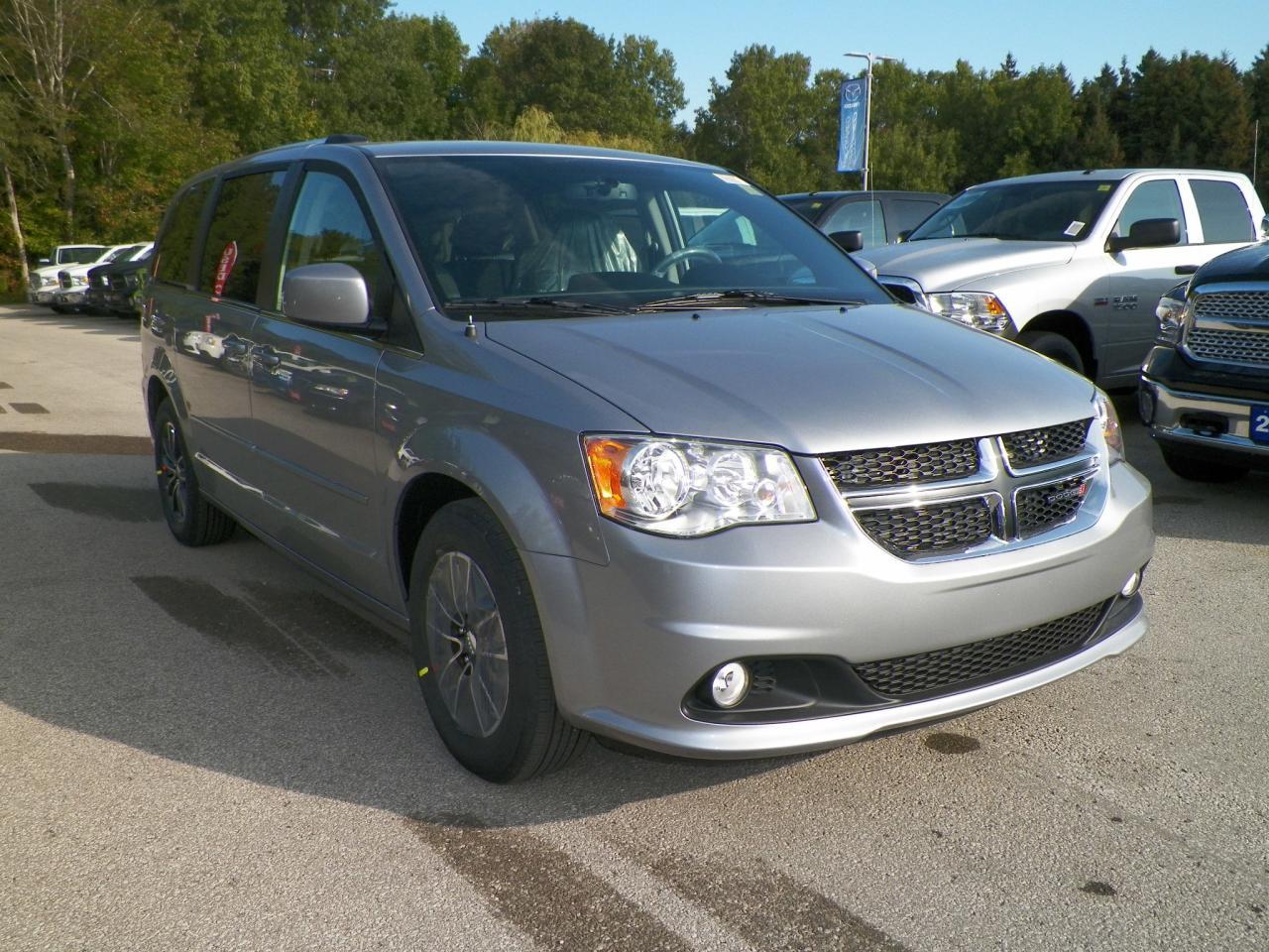 Used 2017 Dodge Grand Caravan SXT PREMIUM PLUS for sale in Mississauga, ON