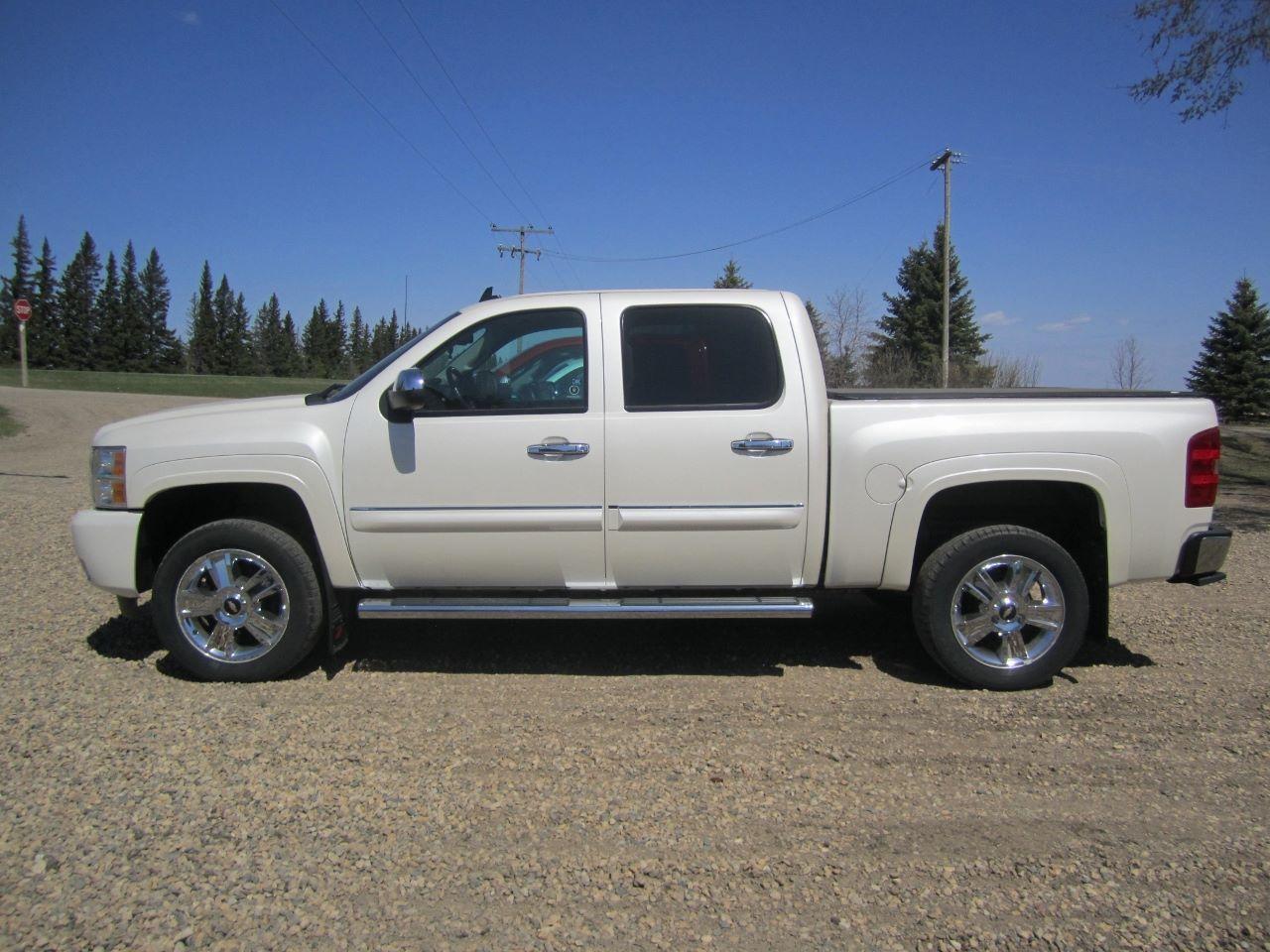Used 2013 Chevrolet Silverado 1500 LT for sale in New Westminster, BC