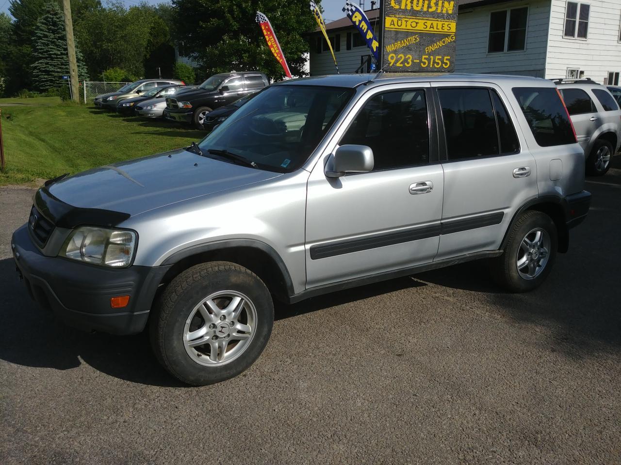 2000 honda CRV all wheel drive ice cold air conditioning automatic transmission pw pl cruise tilt cd player drives great ! amazing on fuel certified for $ 3695