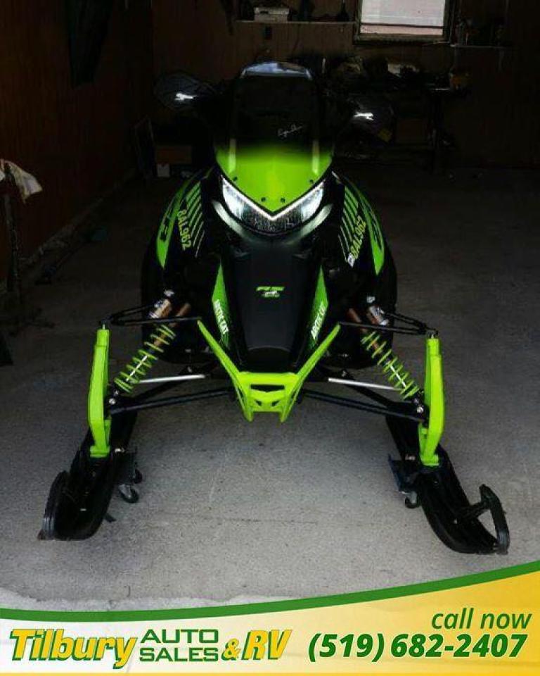 Used 2017 ARCTIC CAT ZR 6000 RS ROGER SKIME for sale in Tilbury, ON