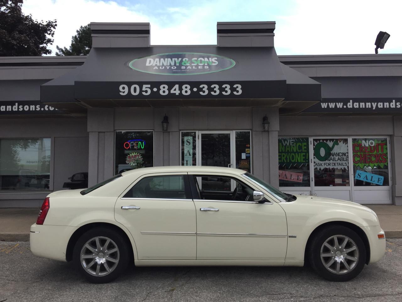 Used 2010 Chrysler 300 Touring for sale in Stoney Creek, ON