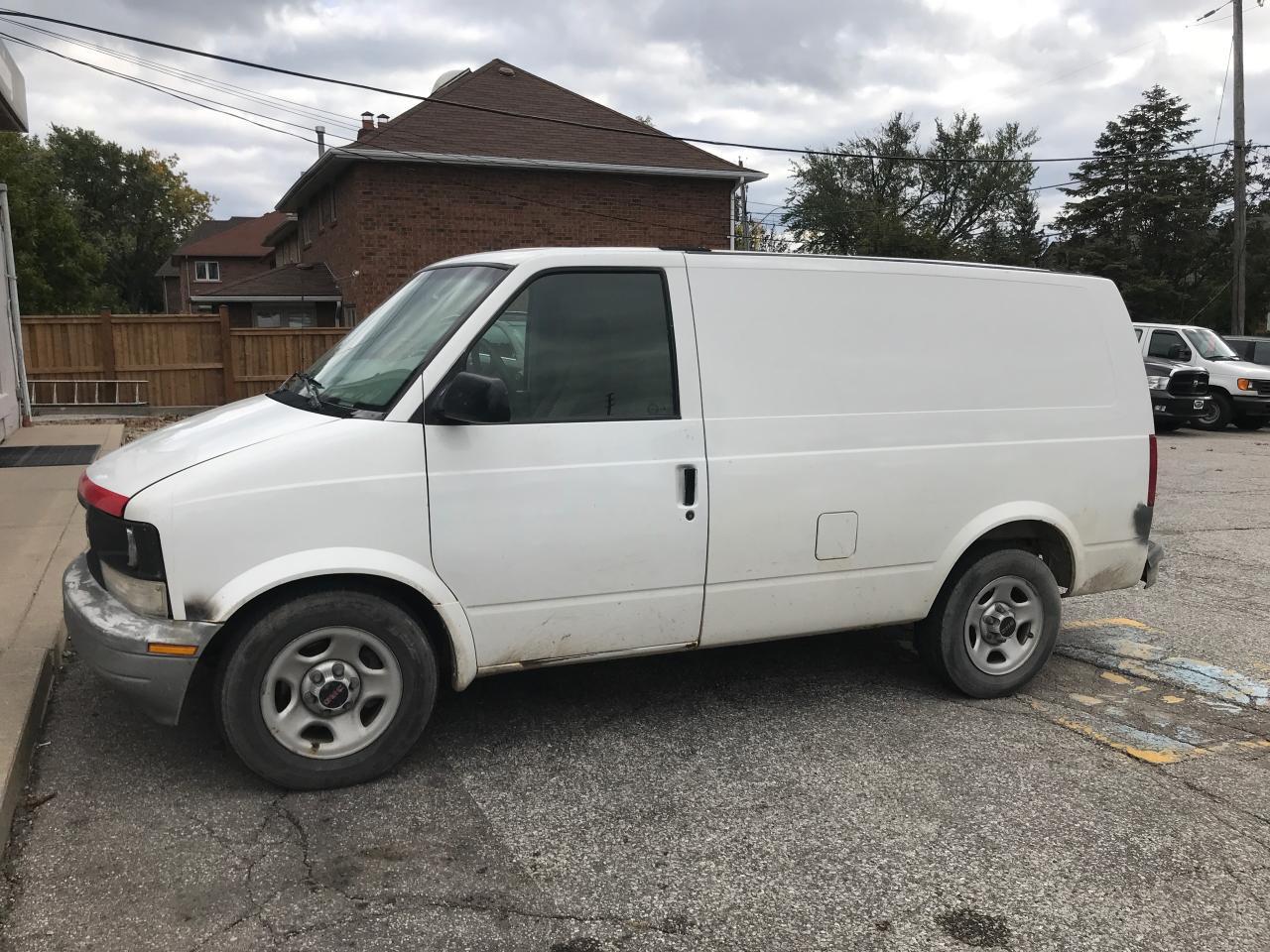 Used 2003 GMC Safari  for sale in Oakville, ON