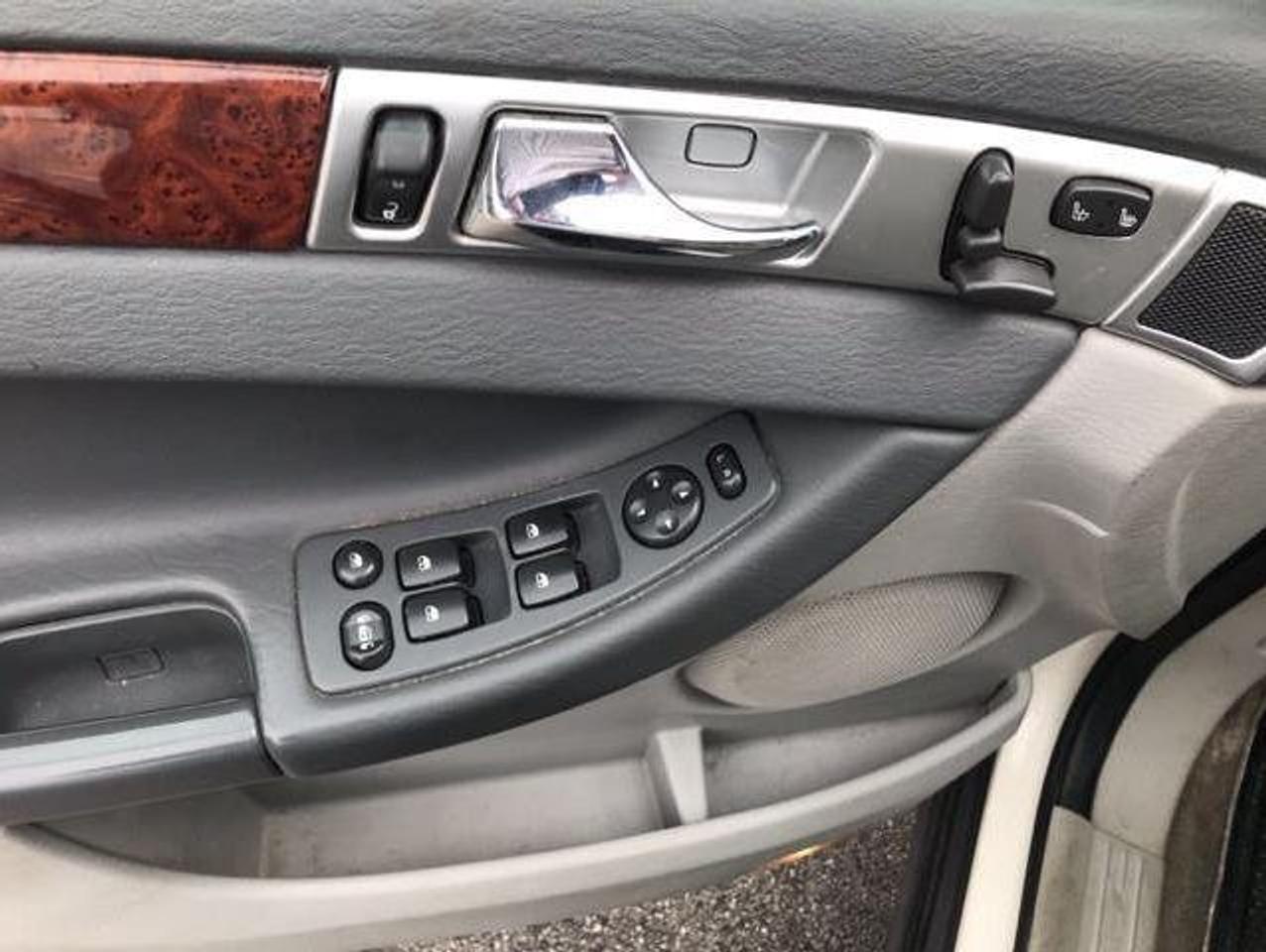 670886.11829104