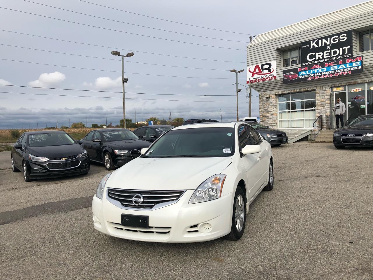 Used 2011 Nissan Altima 2.5 S for sale in Georgina, ON