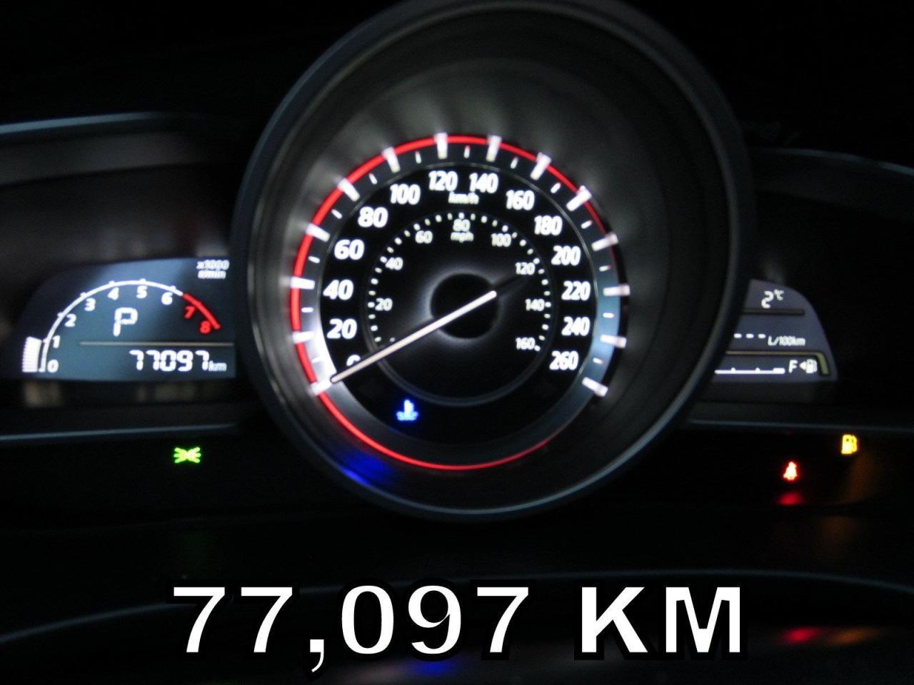 671043