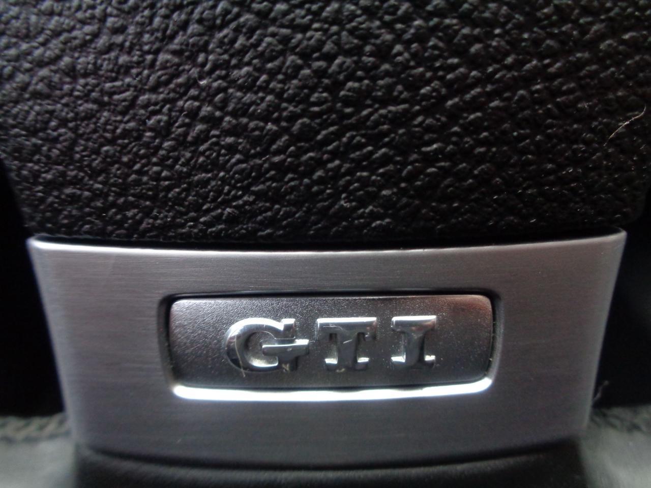 671069