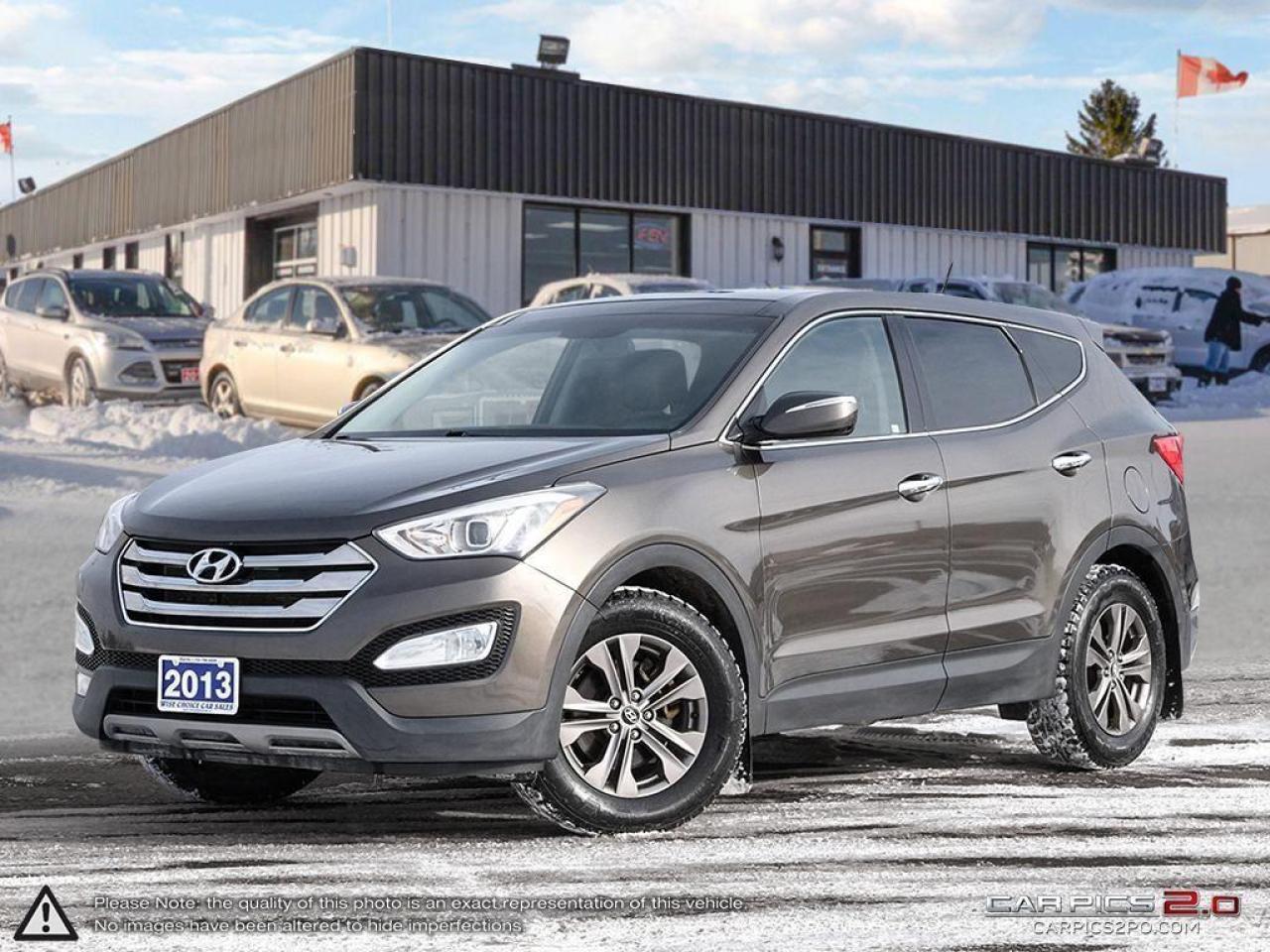 Used 2013 Hyundai Santa Fe Luxury,ONE OWNER,AWD,PANO,REARVIEW CAM,LEATHER INT for sale in Campbell River, BC