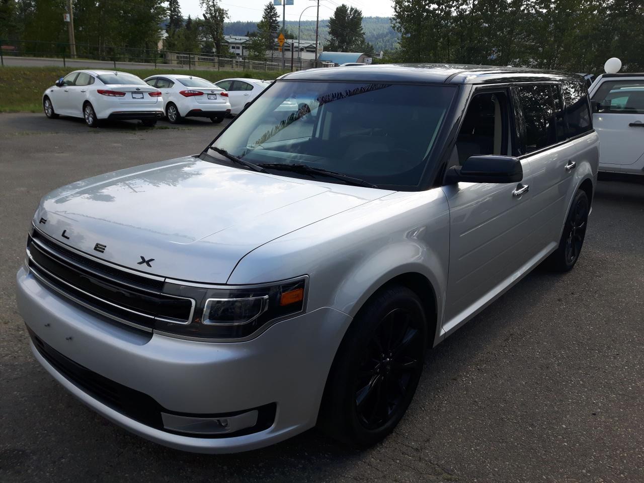 <p><span style=color: #333333; font-family: Oswald, sans-serif; font-size: 16px;>Alloy wheels, fog lights, dual exhaust, power locks/windows/mirrors, sunroof, steering wheel media controls, Navigation, Bluetooth, back-up camera, dual front heated seats, AUX/USB ports, A/C, CD player, AM/FM stereo, rear defrost, power liftgate, sunroof, and so much more!</span></p>
