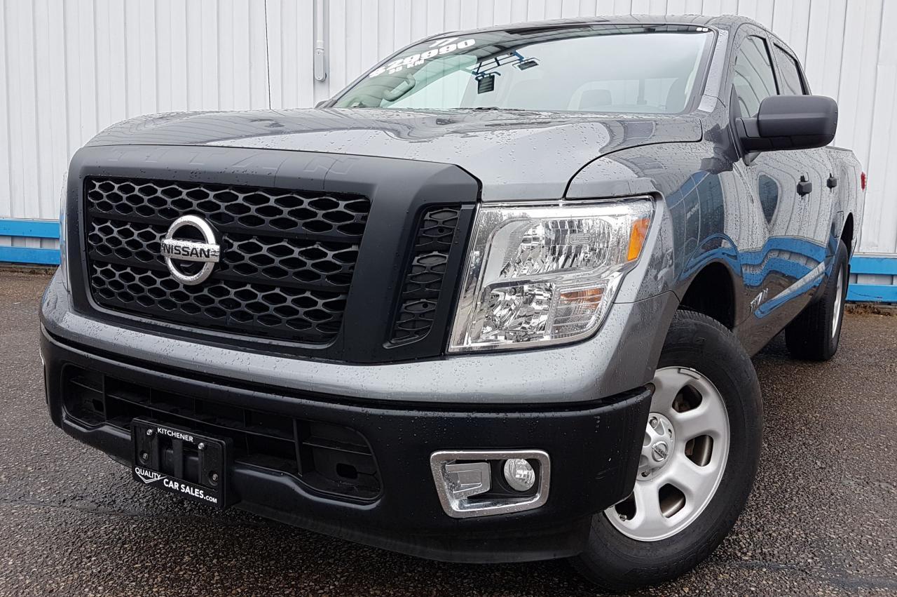 Used 2017 Nissan Titan S Crew Cab 4x4 for sale in Waterloo, ON