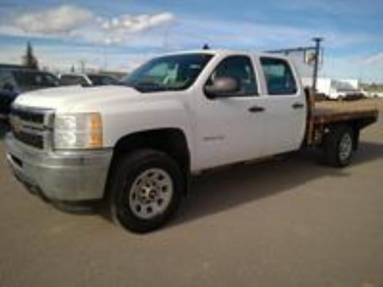 Used 2011 Chevrolet Silverado 3500HD WORK TRUCK CREW CAB for sale in West Kelowna, BC