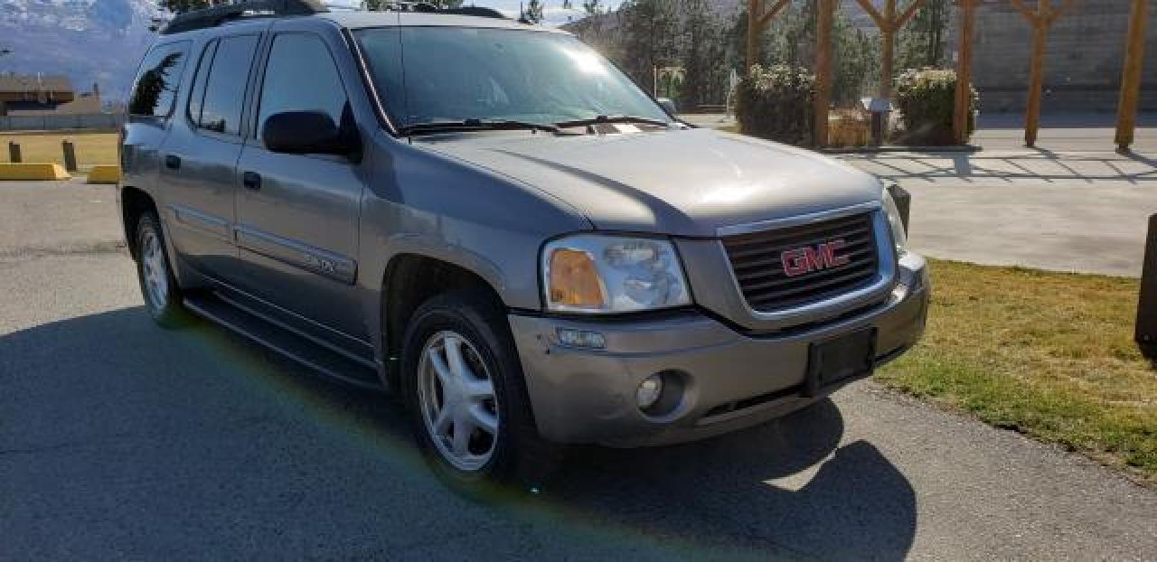 Used 2005 GMC Envoy XL SLT 4WD for sale in Etobicoke, ON
