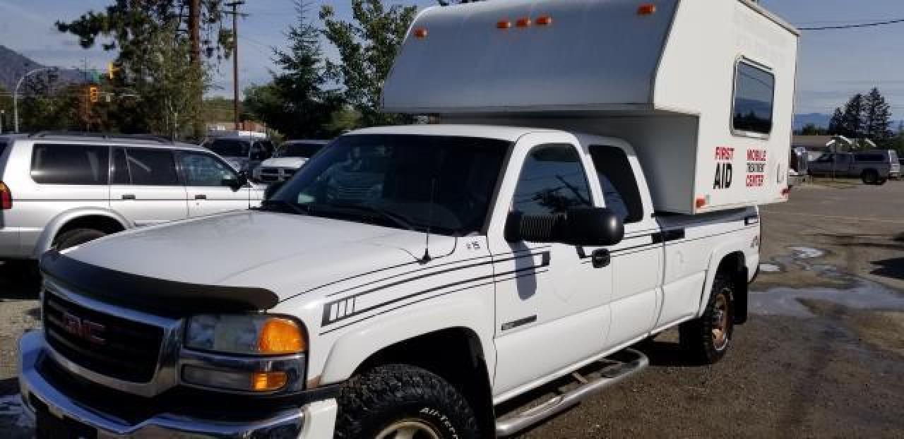 Used 2005 GMC Sierra 3500 SLE EXT. CAB 4WD SRW for sale in Etobicoke, ON