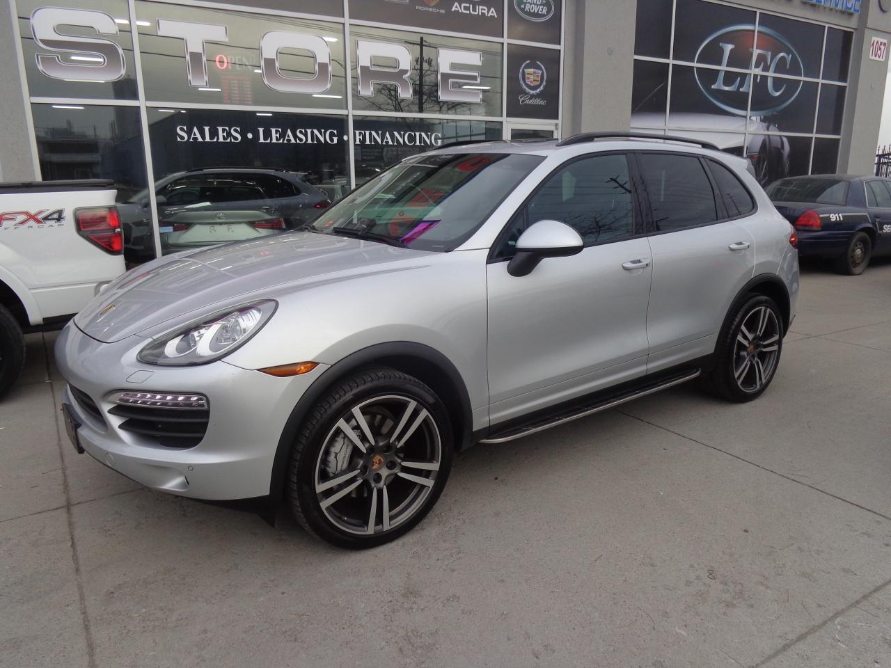 Used 2014 Porsche Cayenne S  V8 Navigation.Platinum pkg for sale in Stoney Creek, ON