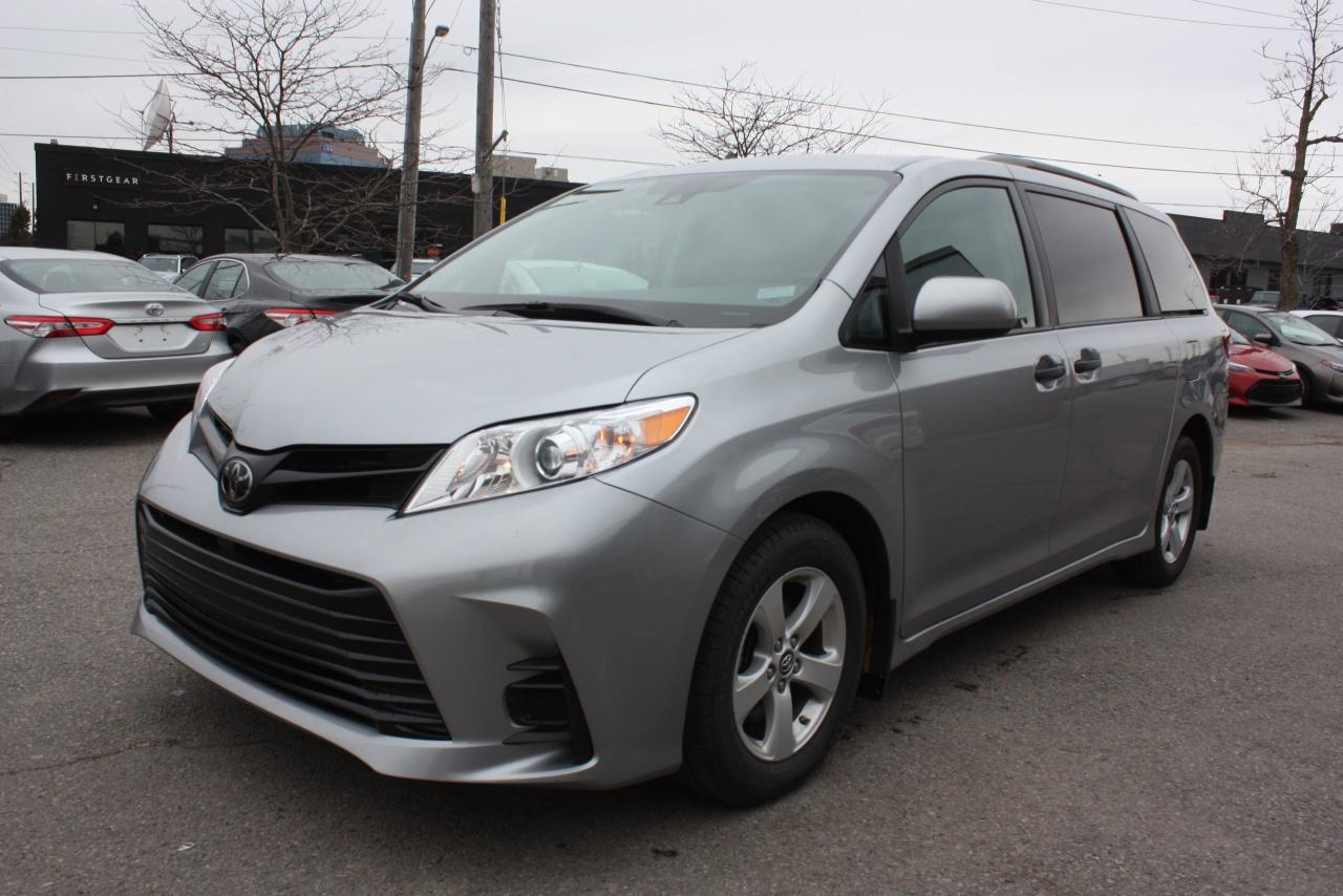 Used 2018 Toyota Sienna 100% CLEAN CARPROOF for sale in Saint Chrysostome, PE