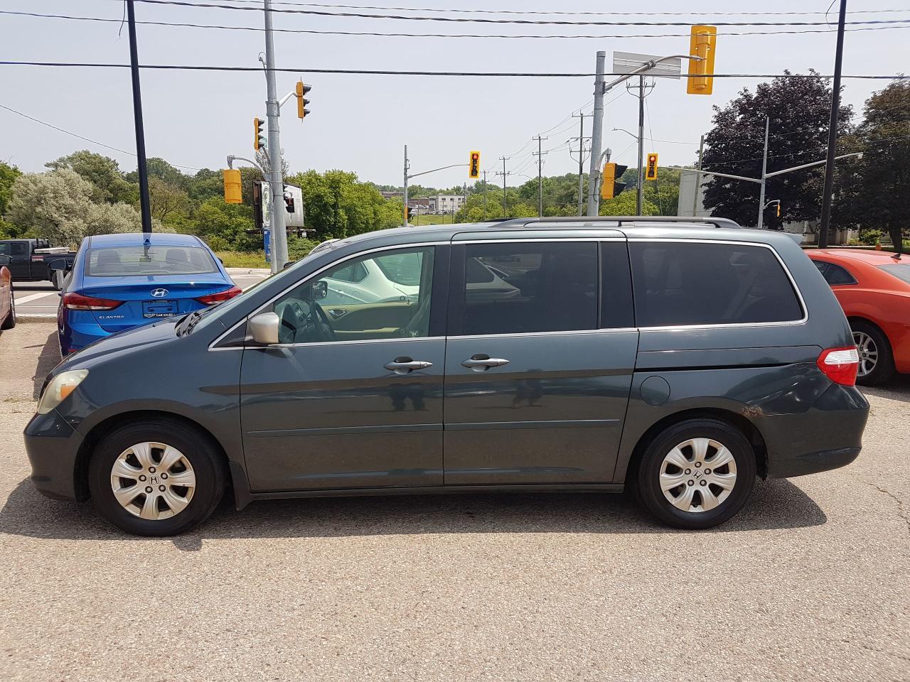 Used 2005 Honda Odyssey EX *8 PASSENGER* for sale in Hamilton, ON