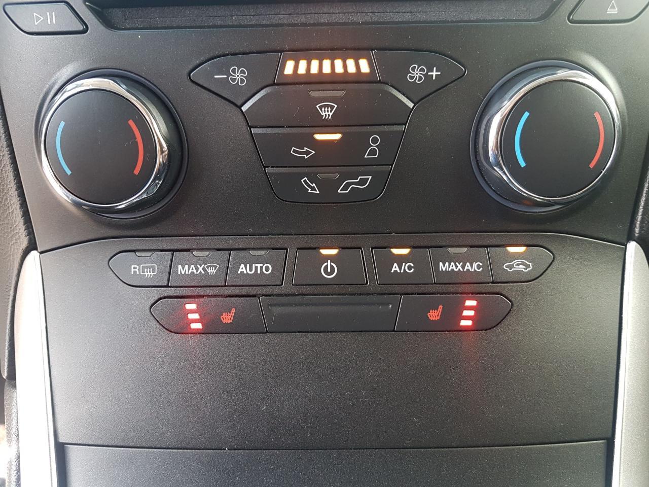 673143.11870472