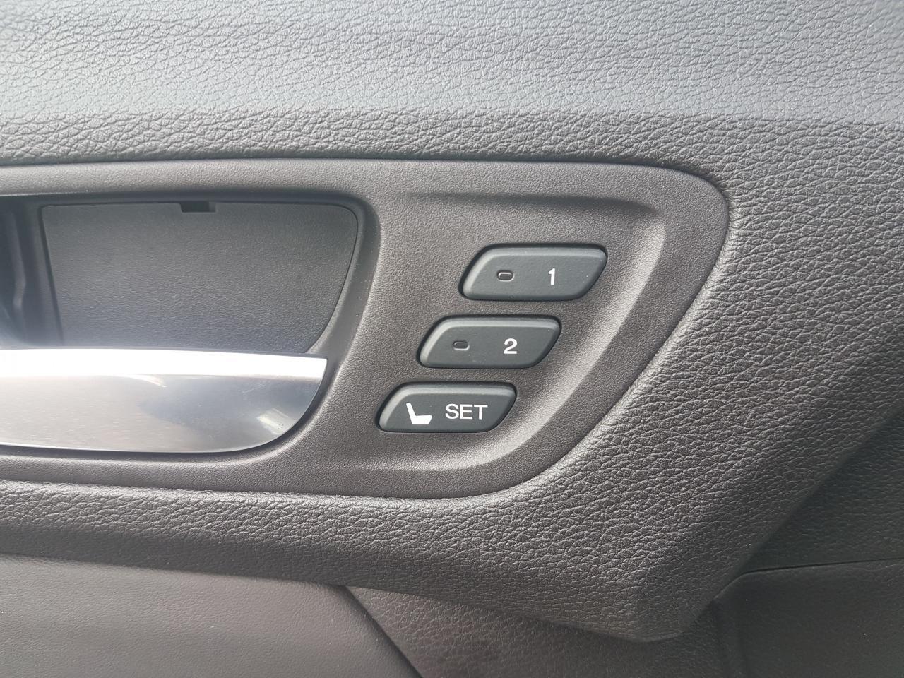 673533.11877009
