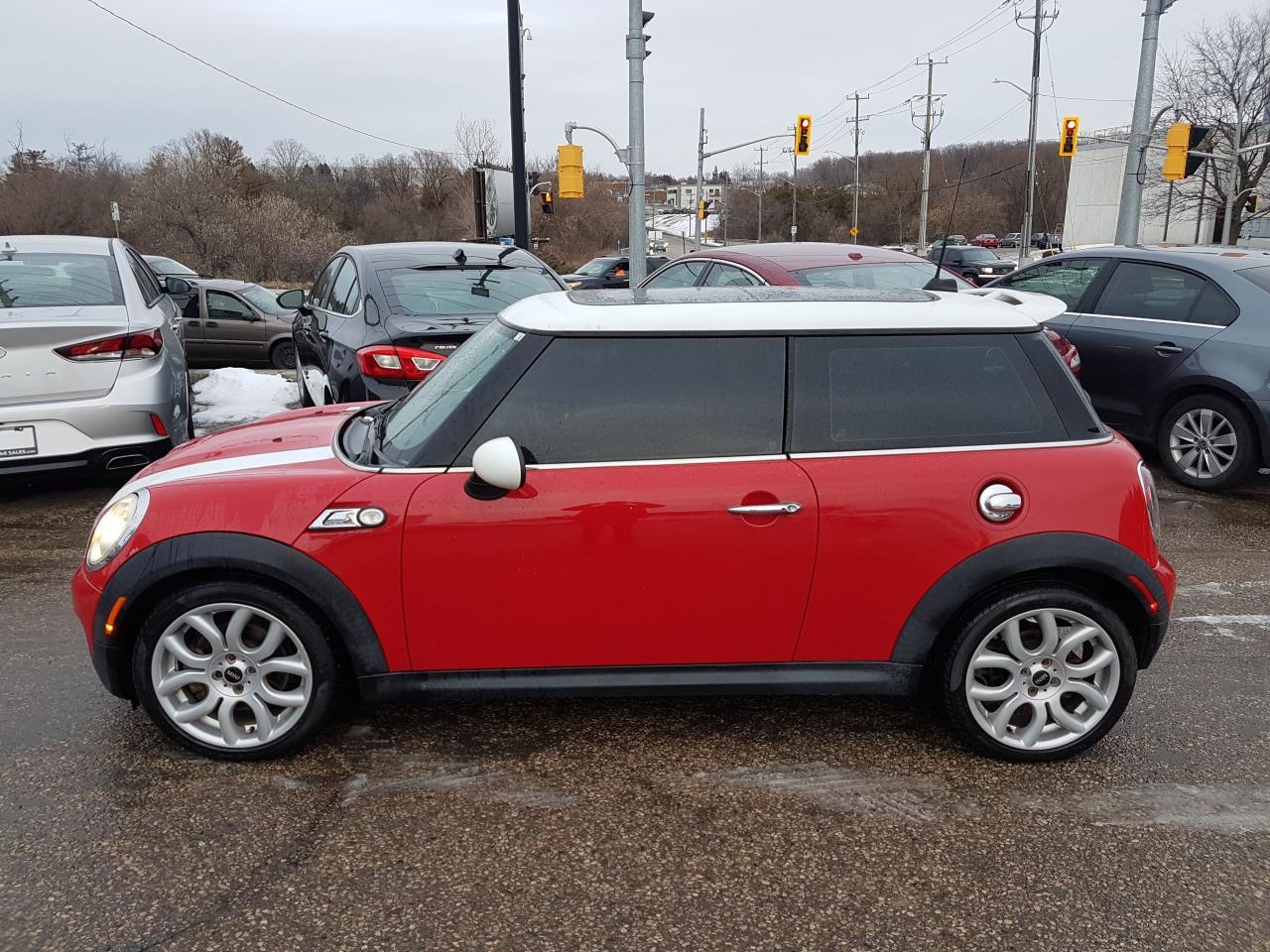 New 2023 Mini Cooper S *LEATHER-SUNROOF* for sale in Courtney, BC
