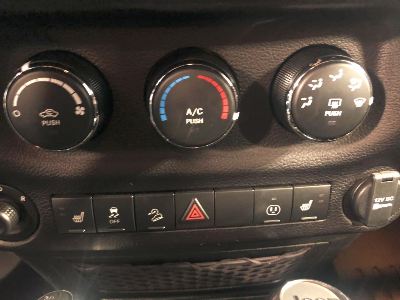 674689.11892661