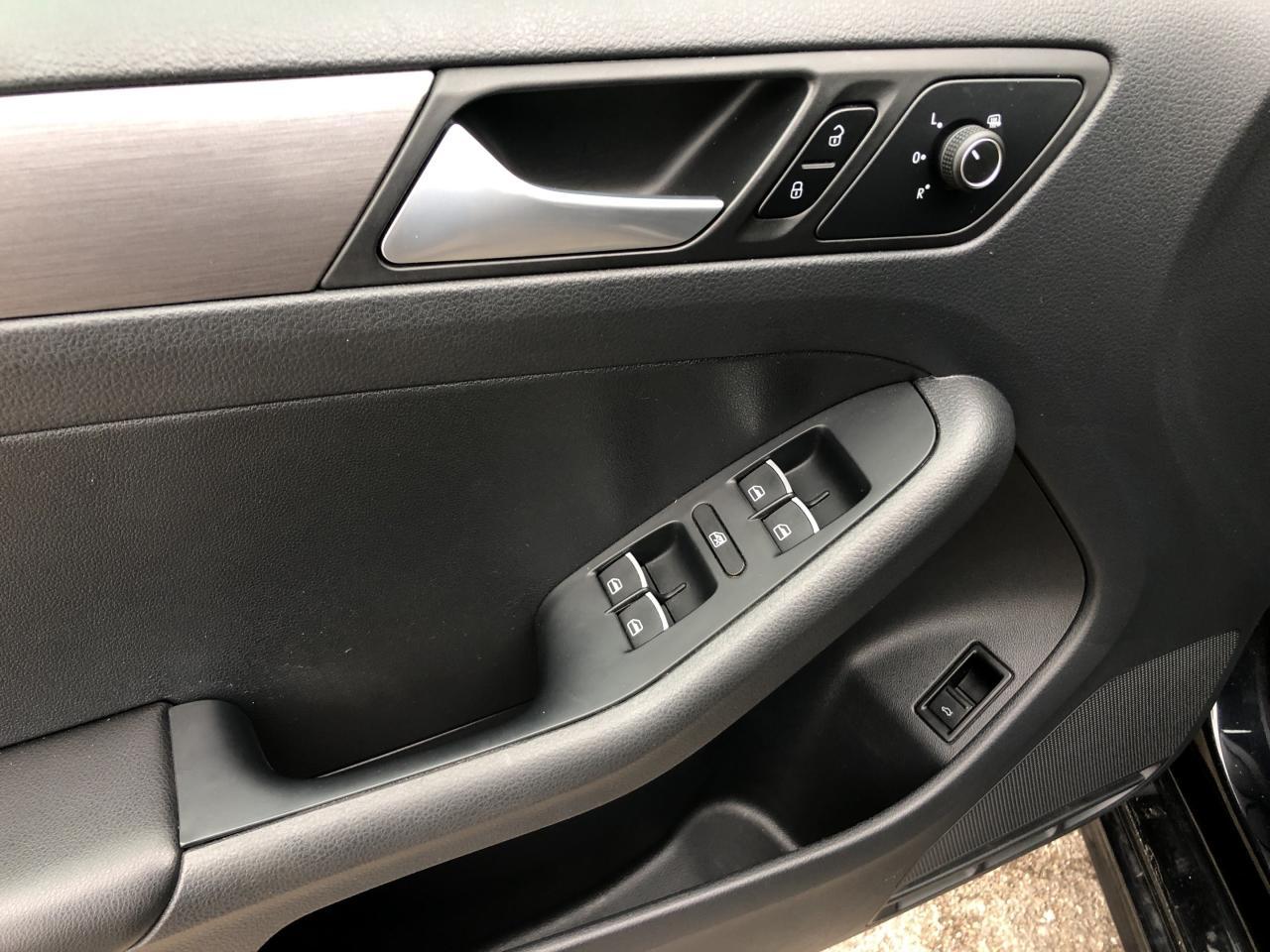 674903.11899469