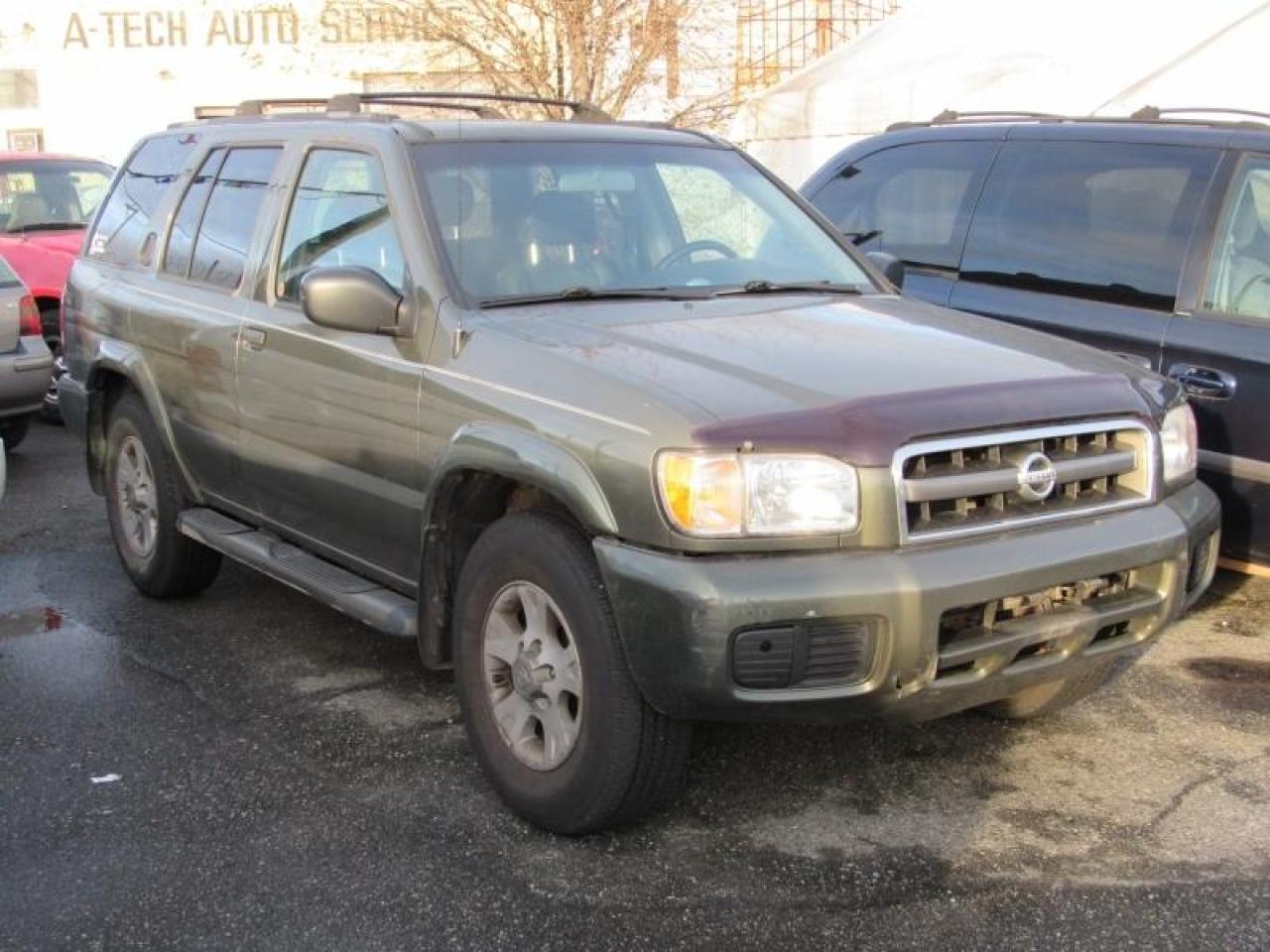 Used 2004 Nissan Pathfinder SE for sale in Vancouver, BC