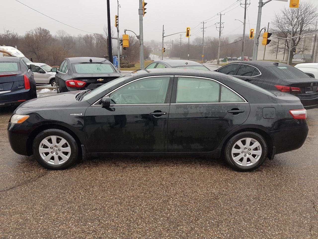 Used 2007 Toyota Camry Hybrid for sale in Brantford, ON