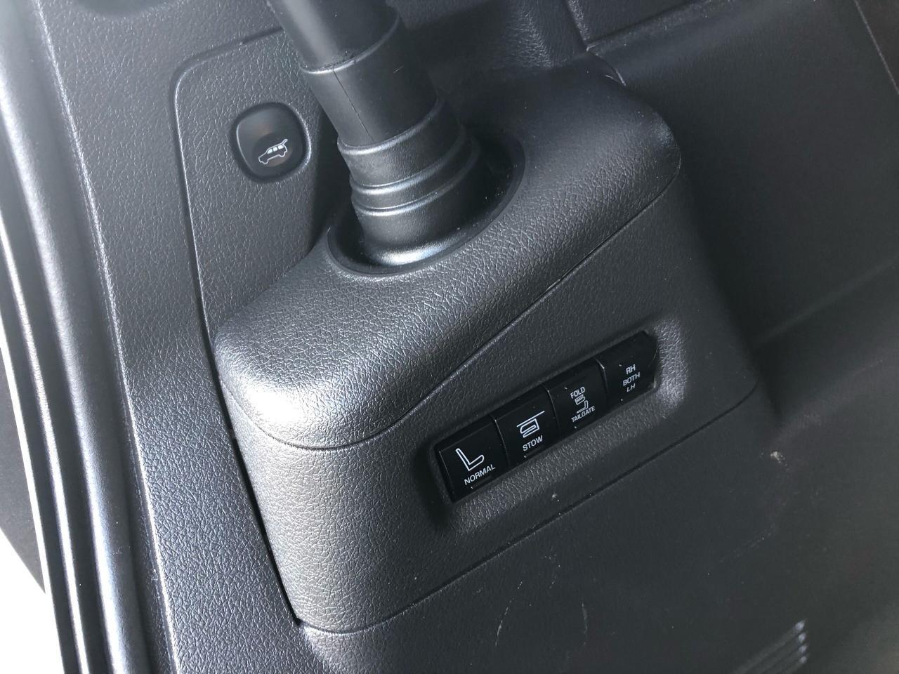678839.11912174