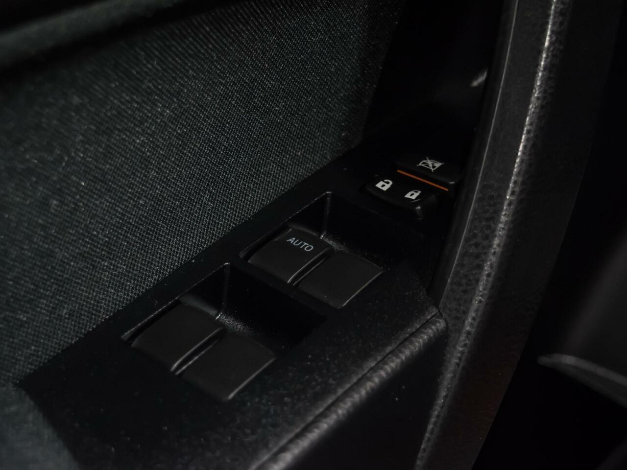 679143