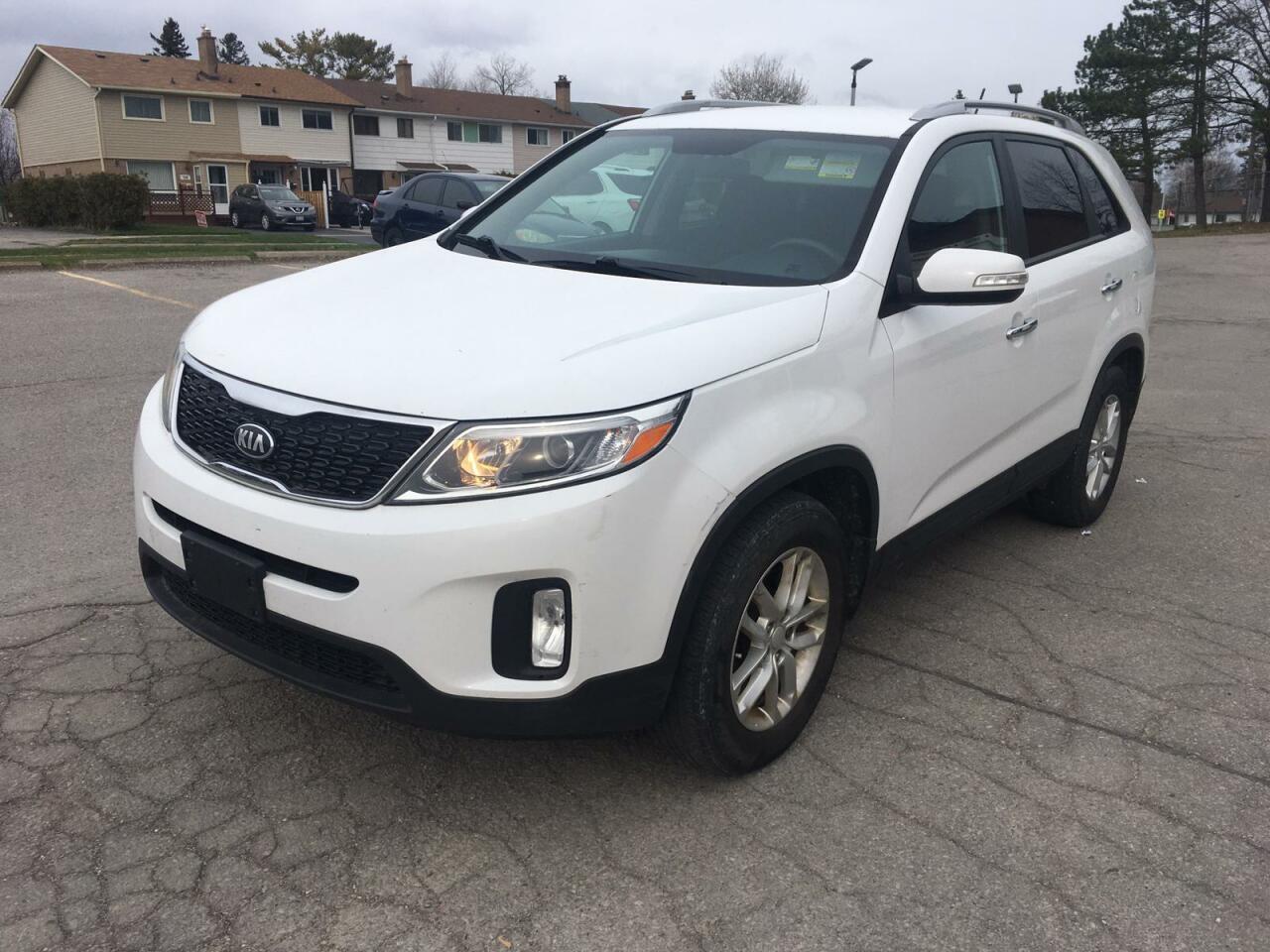 Used 2015 Kia Sorento LX ONLINE PURCHASE AND DELIVERY AVAILABLE for sale in Oshawa, ON
