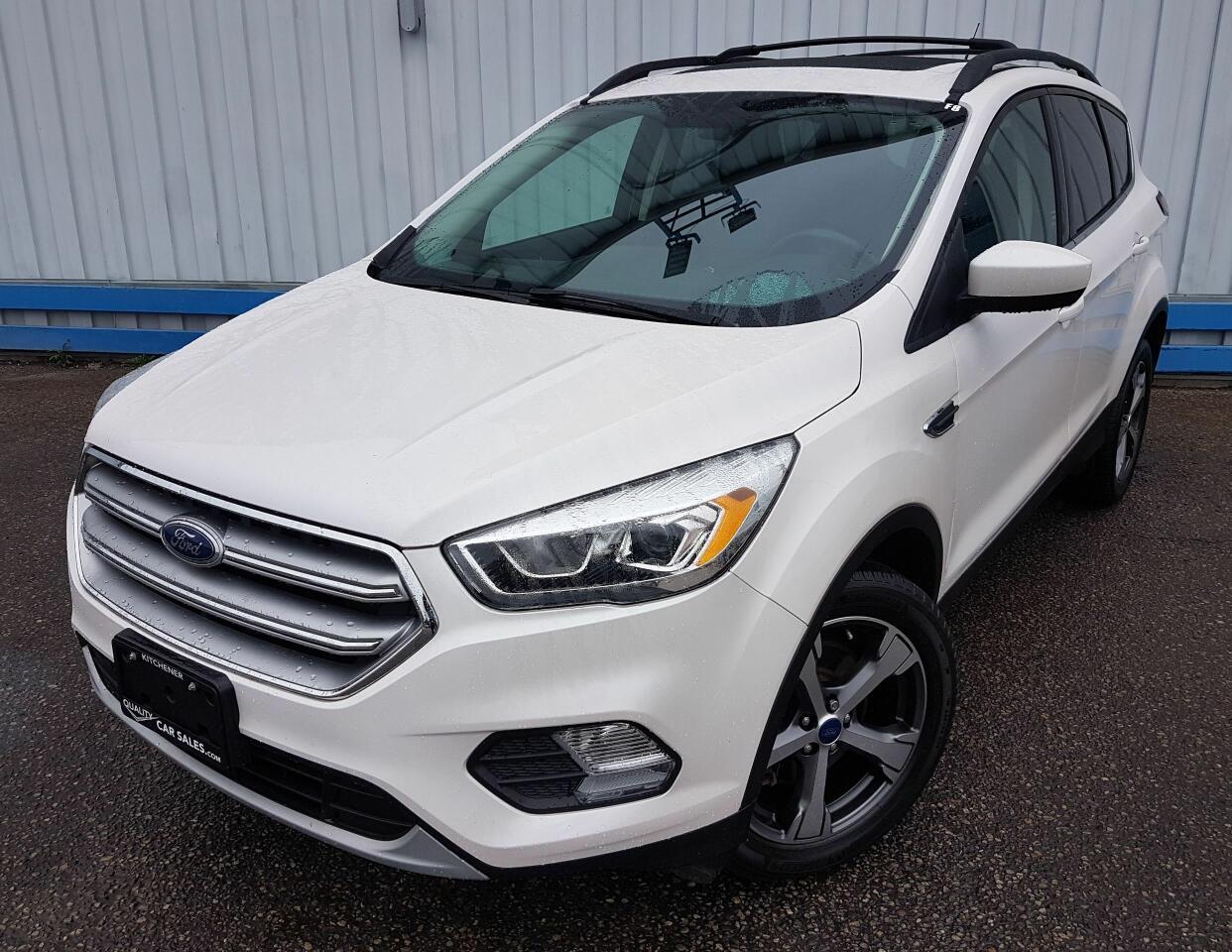 Used 2017 Ford Escape SE *LEATHER-SUNROOF* for sale in Niagara Falls, ON