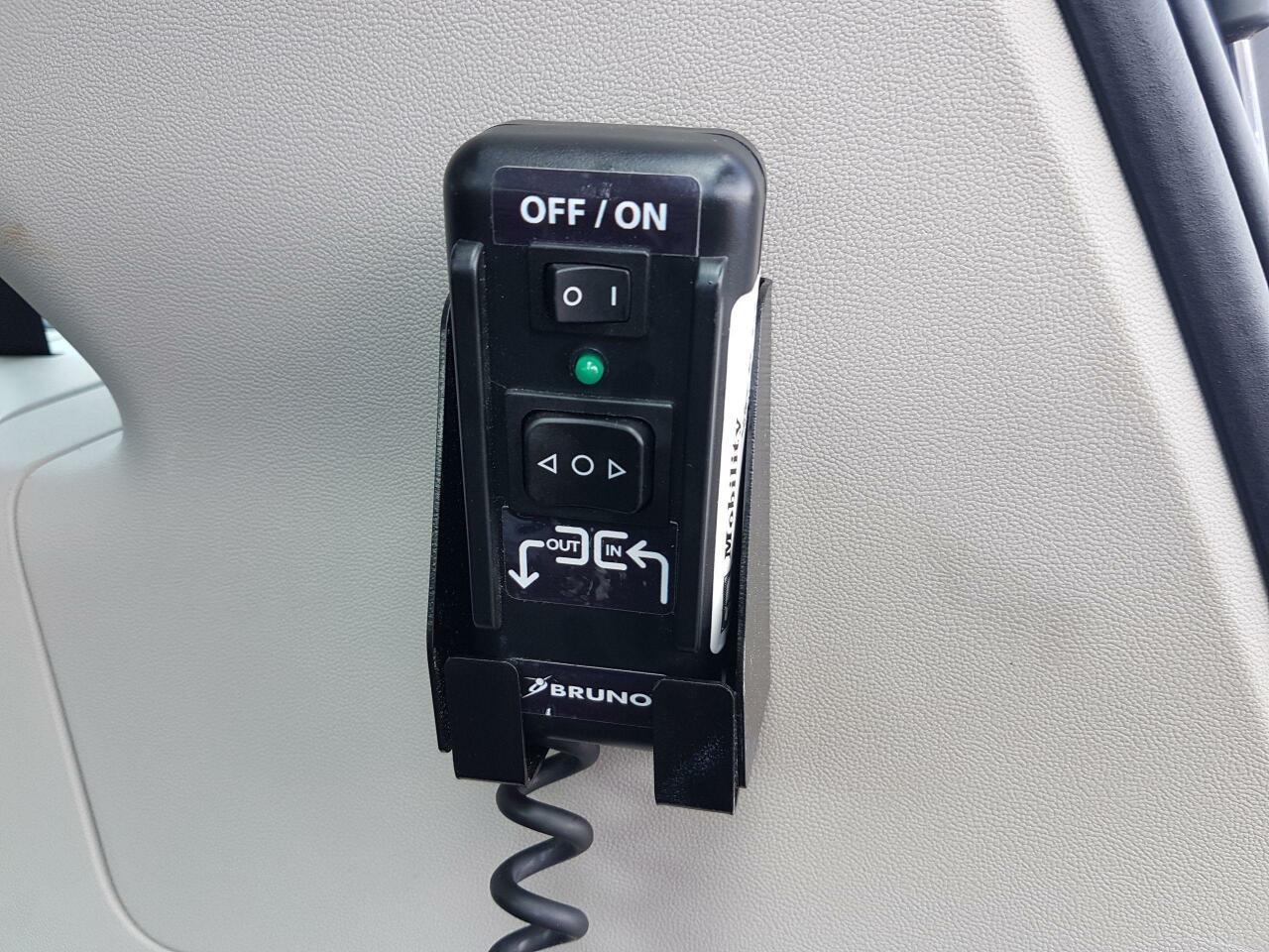 679940