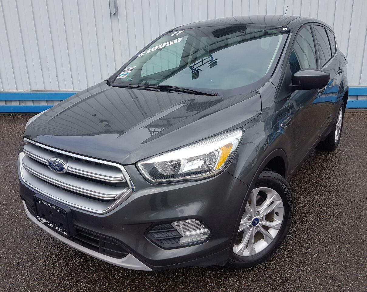 Used 2017 Ford Escape SE 4WD *HEATED SEATS* for sale in Toronto, ON