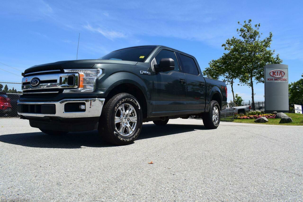 <p>Alloy wheels, fog lights, tinted rear windows, keypad entry, power locks/windows/mirrors, steering wheel media controls, backup camera, Bluetooth, USB input, AM/FM radio, CD player, Air Conditioning and more!</p>