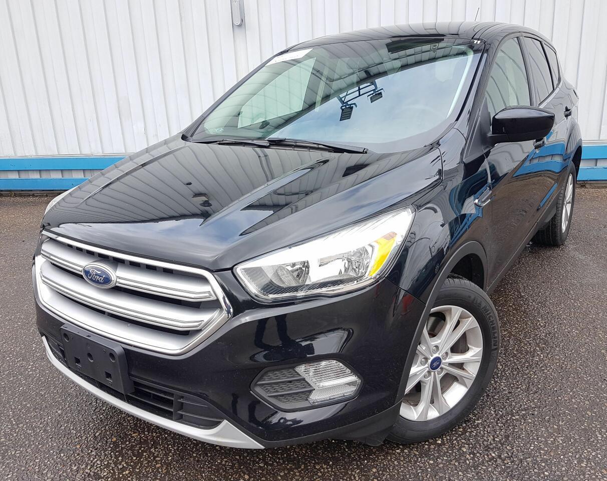 Used 2017 Ford Escape SE 4WD *HEATED SEATS* for sale in Vaughan, ON