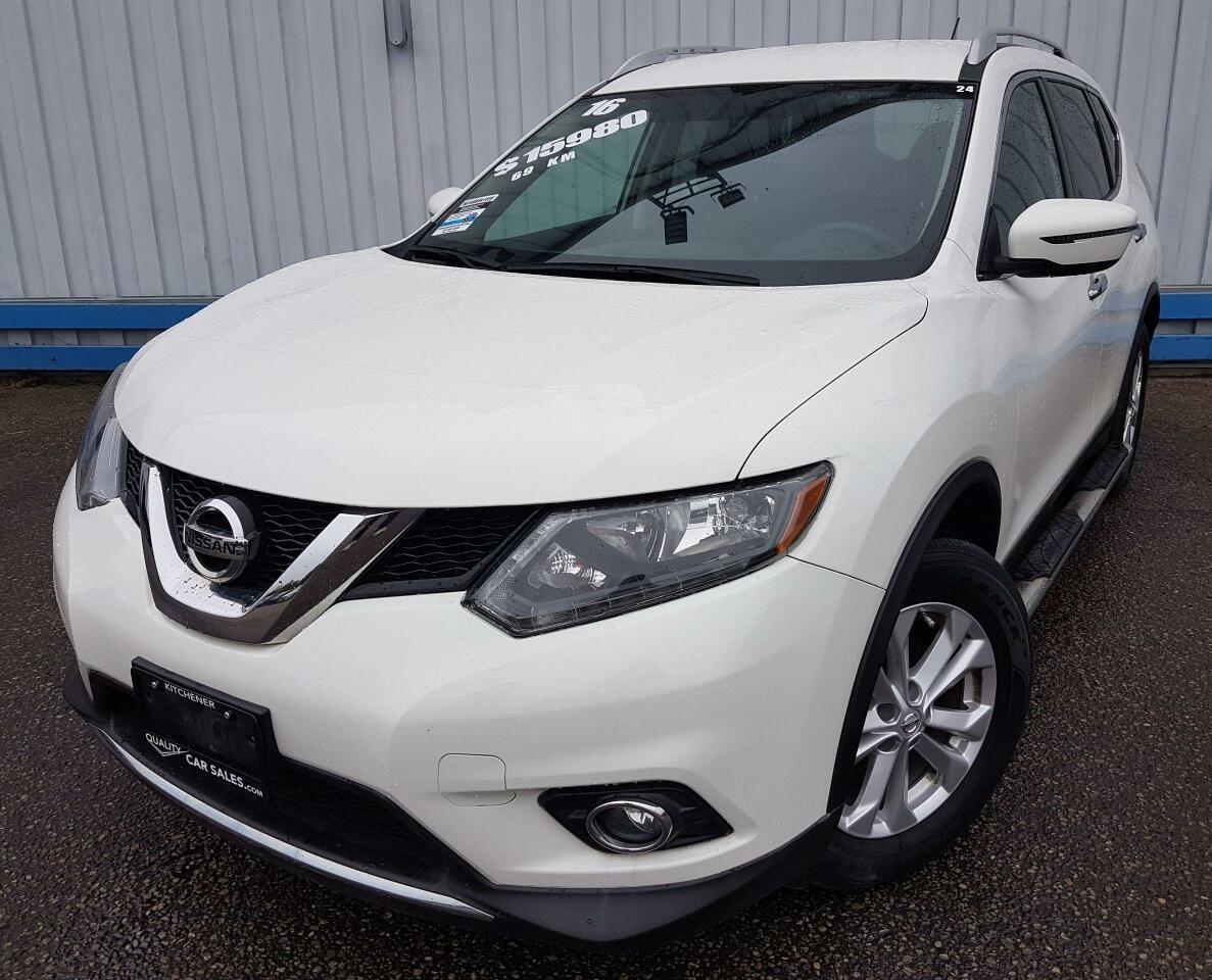 Used 2016 Nissan Rogue SV *HEATED SEATS* for sale in Oakville, ON
