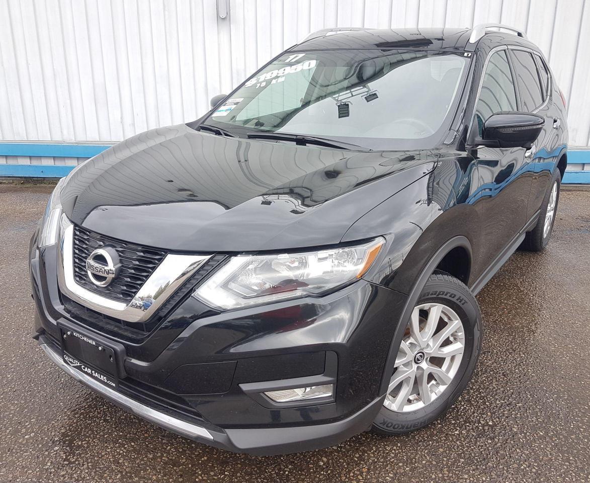 Used 2017 Nissan Rogue SV AWD *SUNROOF* for sale in Sarnia, ON