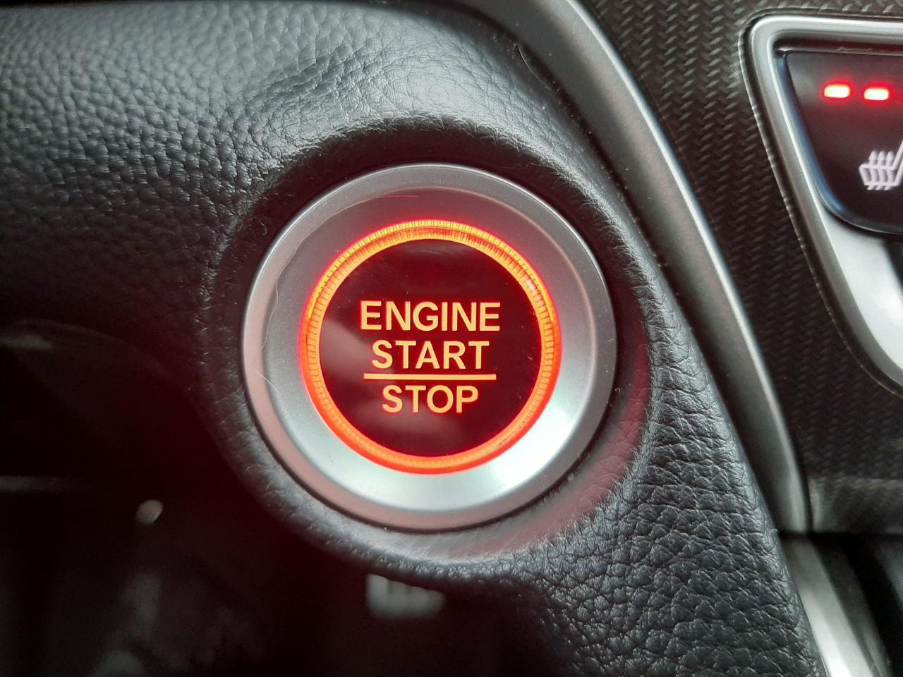 682943.11975375