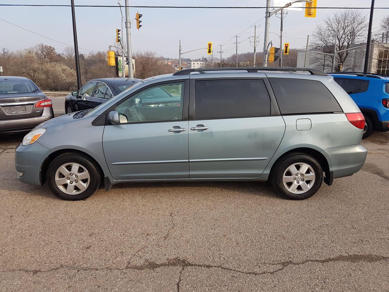 Used 2004 Toyota Sienna LE for sale in Essex, ON