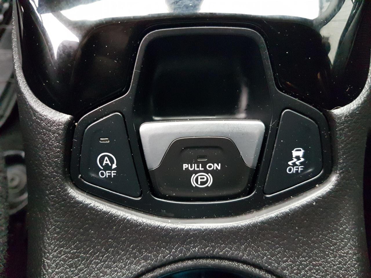 684077.11988362